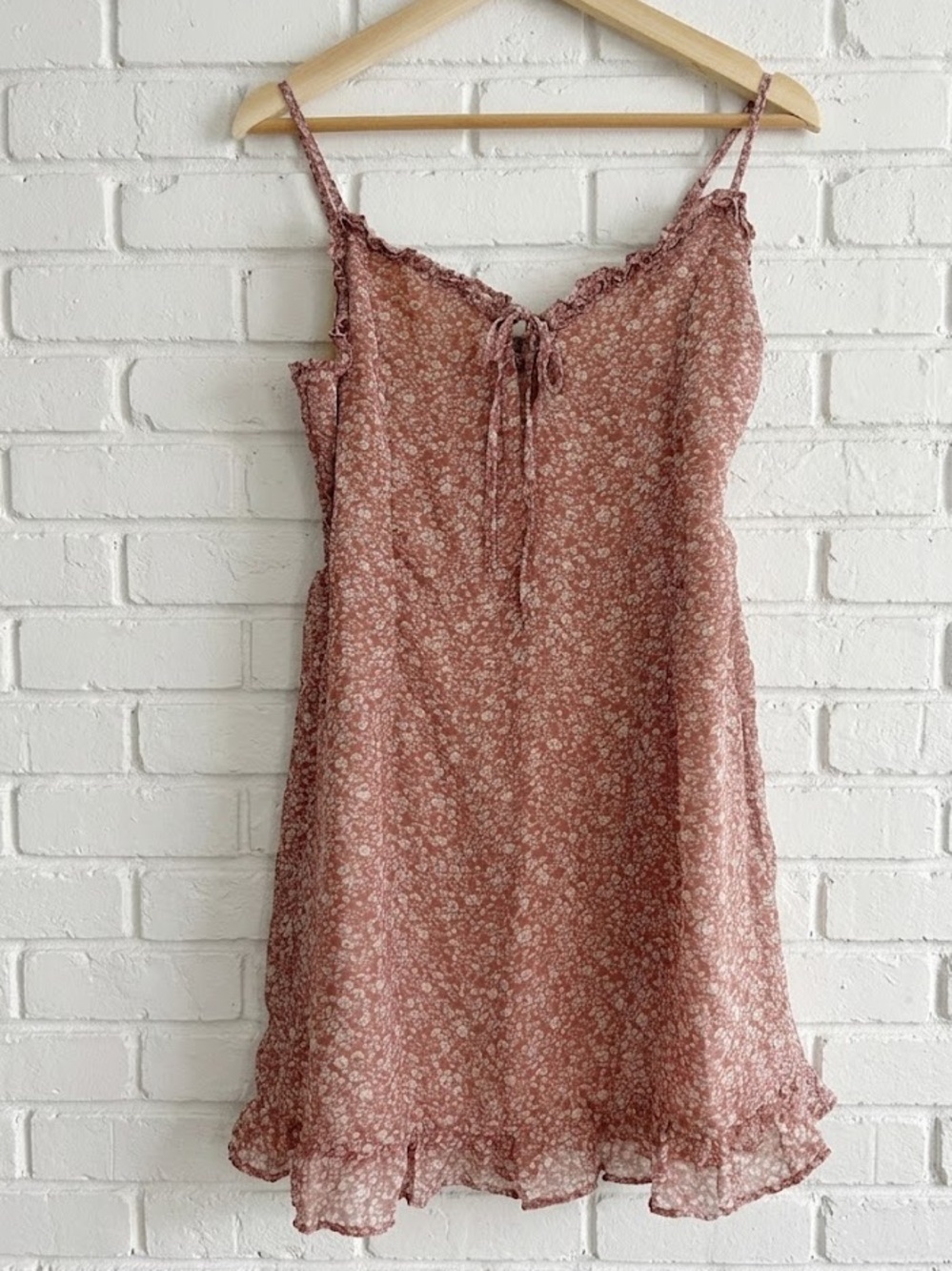 Dress Forum Los Angeles Floral Ruffled Tie-Front Mini Dress - Pink/Mauve